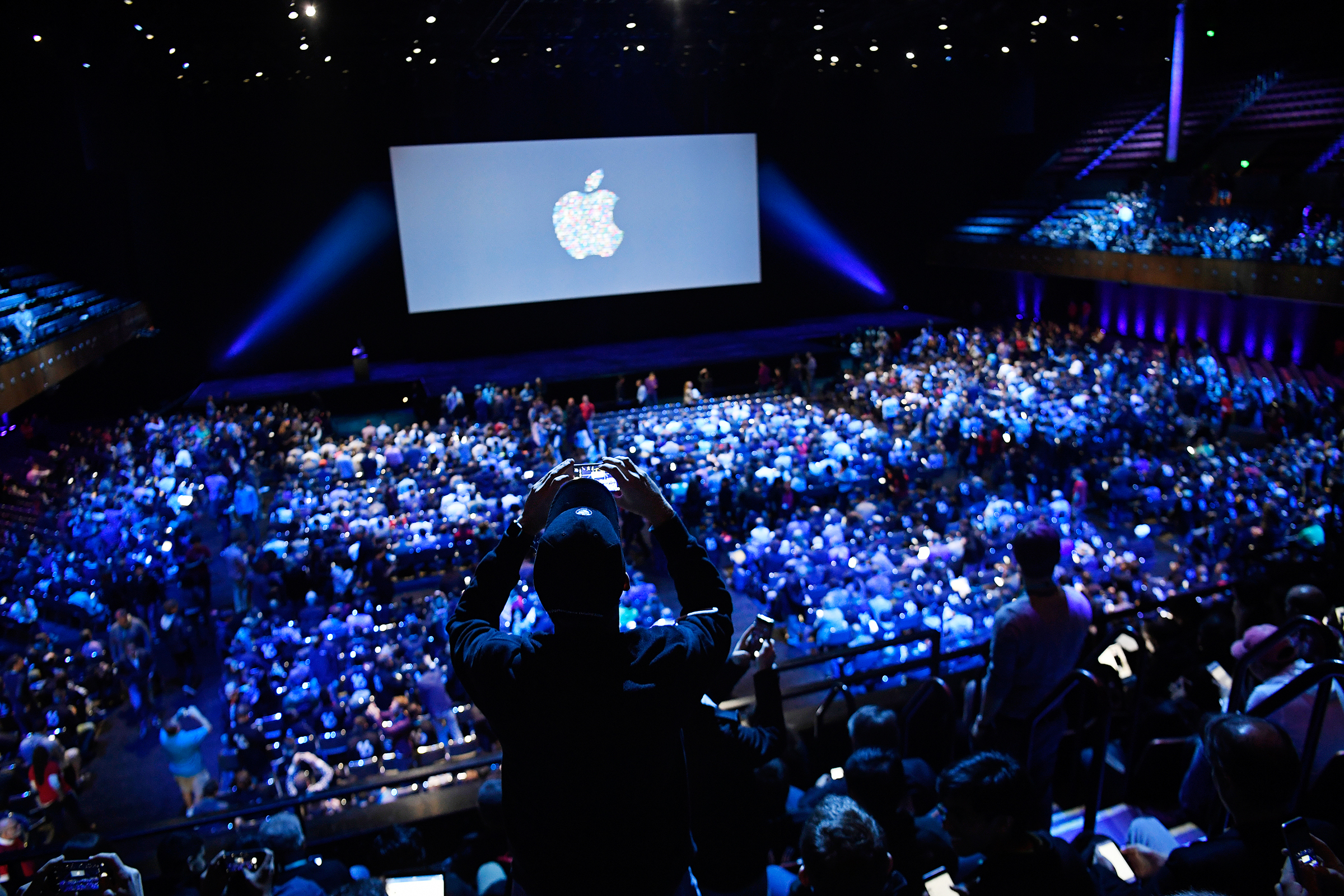 Video event. Конференция Эппл. Всемирная конференция разработчиков Apple (WWDC). Презентация Apple. Презентация Apple 2020.